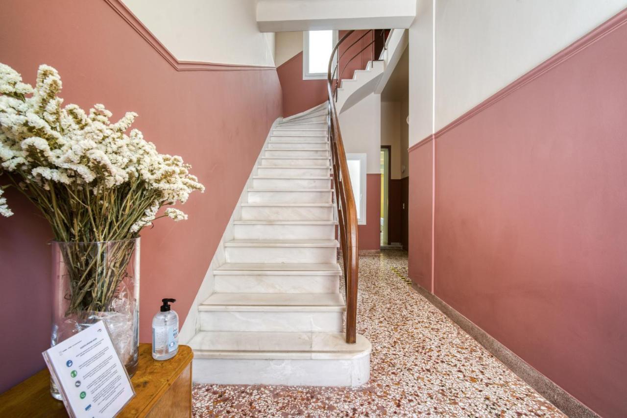 Keramos Athens Aparthotel Bagian luar foto